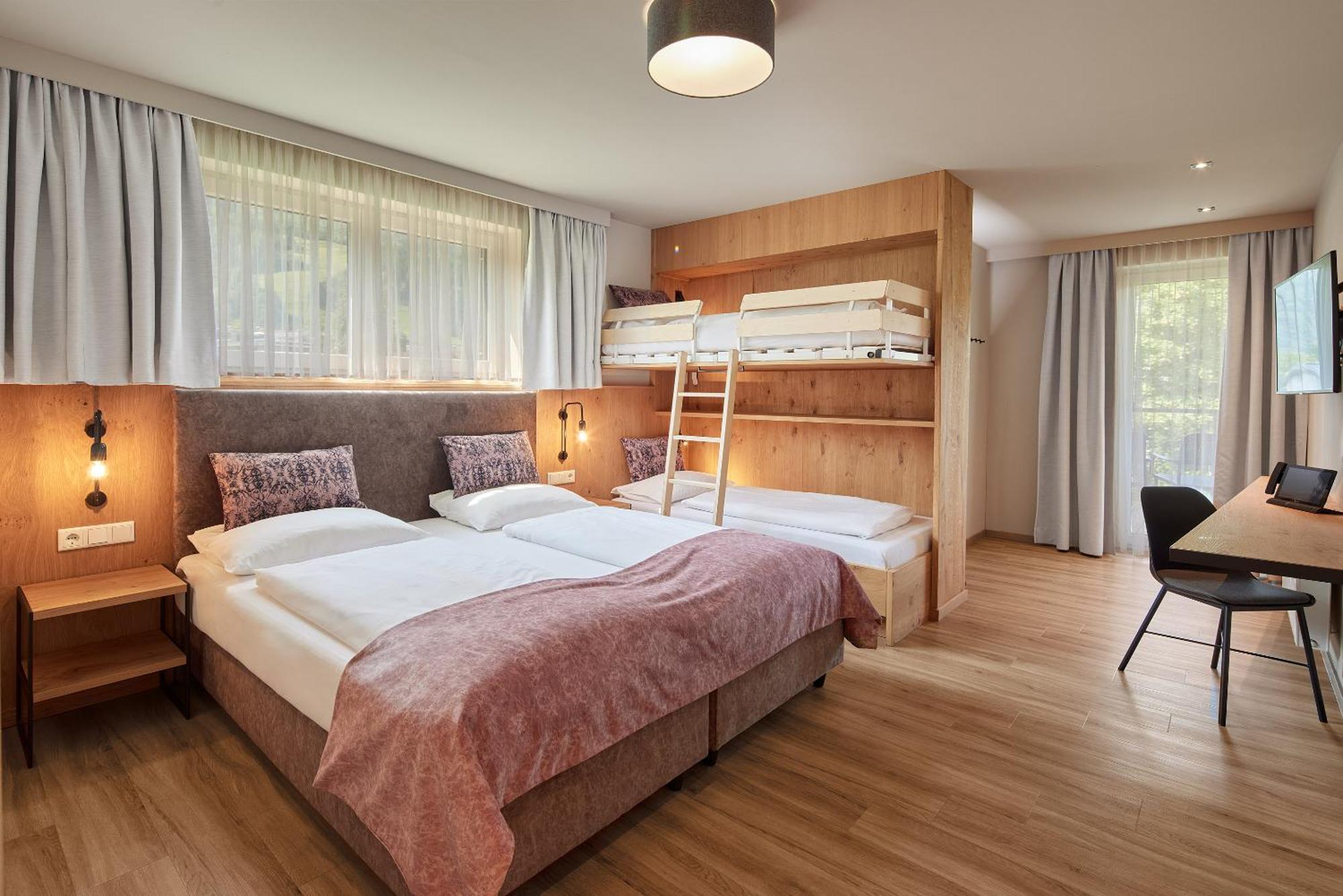Hotel Sonnblick Kaprun, Salzburg - Including Summer Card ภายนอก รูปภาพ